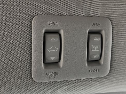 Used 2019 Nissan Murano Platinum w/ Cargo Package FWD image 17