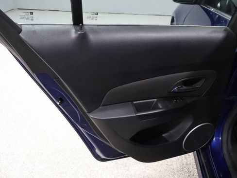 Used 2012 Chevrolet Cruze LT w/ RS Package image 18