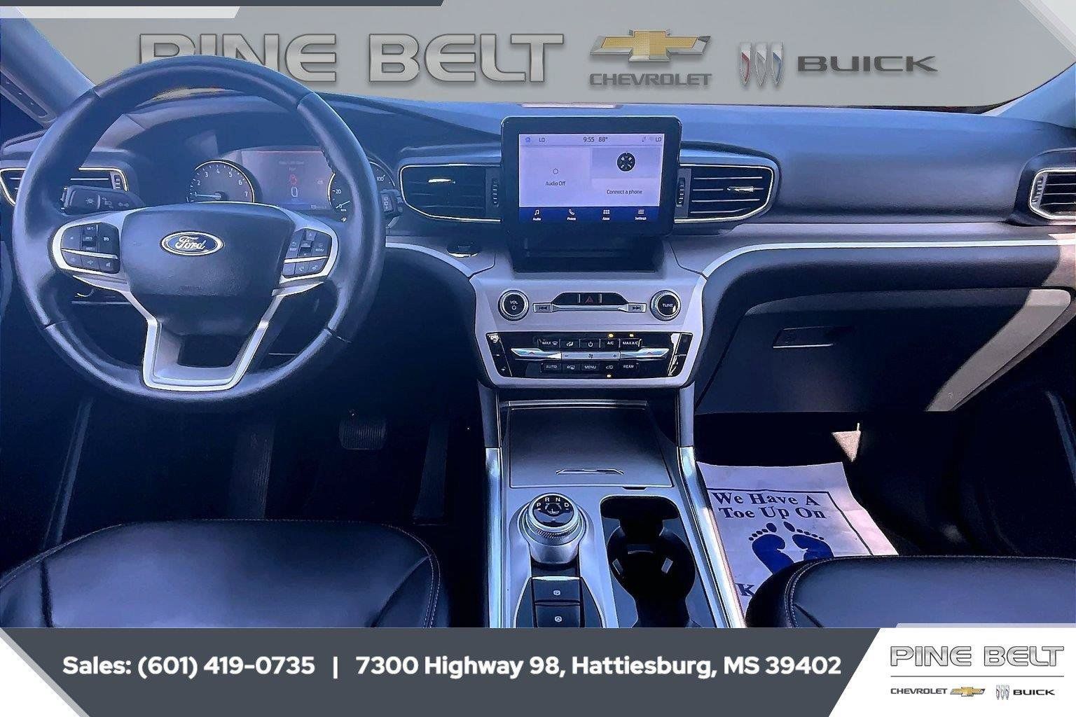 Used 2023 Ford Explorer XLT w/ Equipment Group 202A AWD/4WD image 13