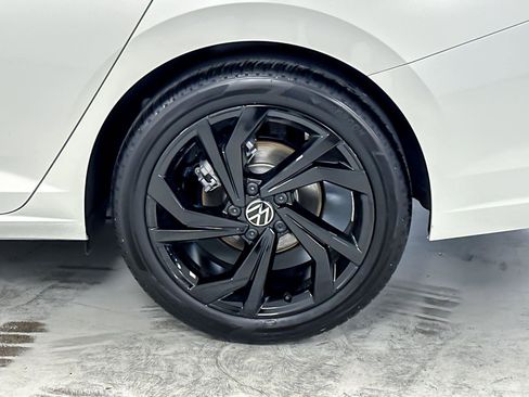 New 2025 Volkswagen Jetta SE image 23