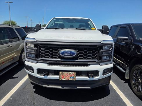 Used 2024 Ford F250 XL w/ STX Appearance Package AWD/4WD image 2
