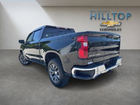 Used 2023 Chevrolet Silverado 1500 LT w/ Z71 Off-Road Package AWD/4WD image 9