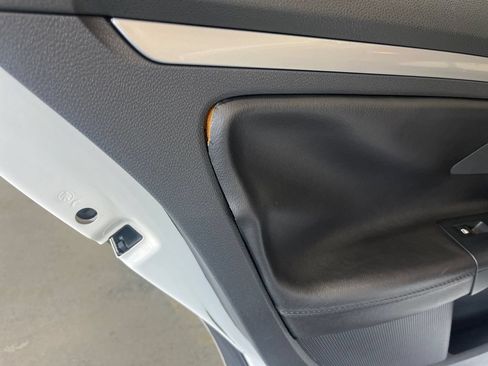 Used 2010 Volkswagen Jetta Limited Edition FWD image 43