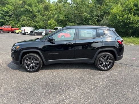 New 2026 Jeep Compass Limited w/ Sun, Sound & Navigation Group AWD/4WD image 3
