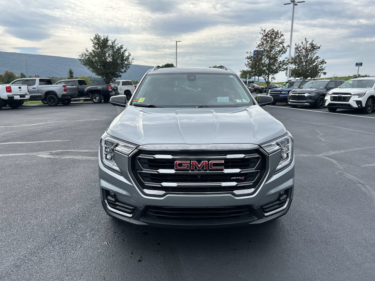 Used 2024 GMC Terrain AT4 w/ Tech Package AWD/4WD image 2