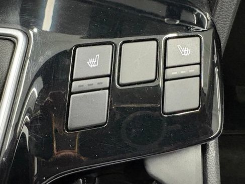 Used 2023 Kia Sportage EX FWD image 28