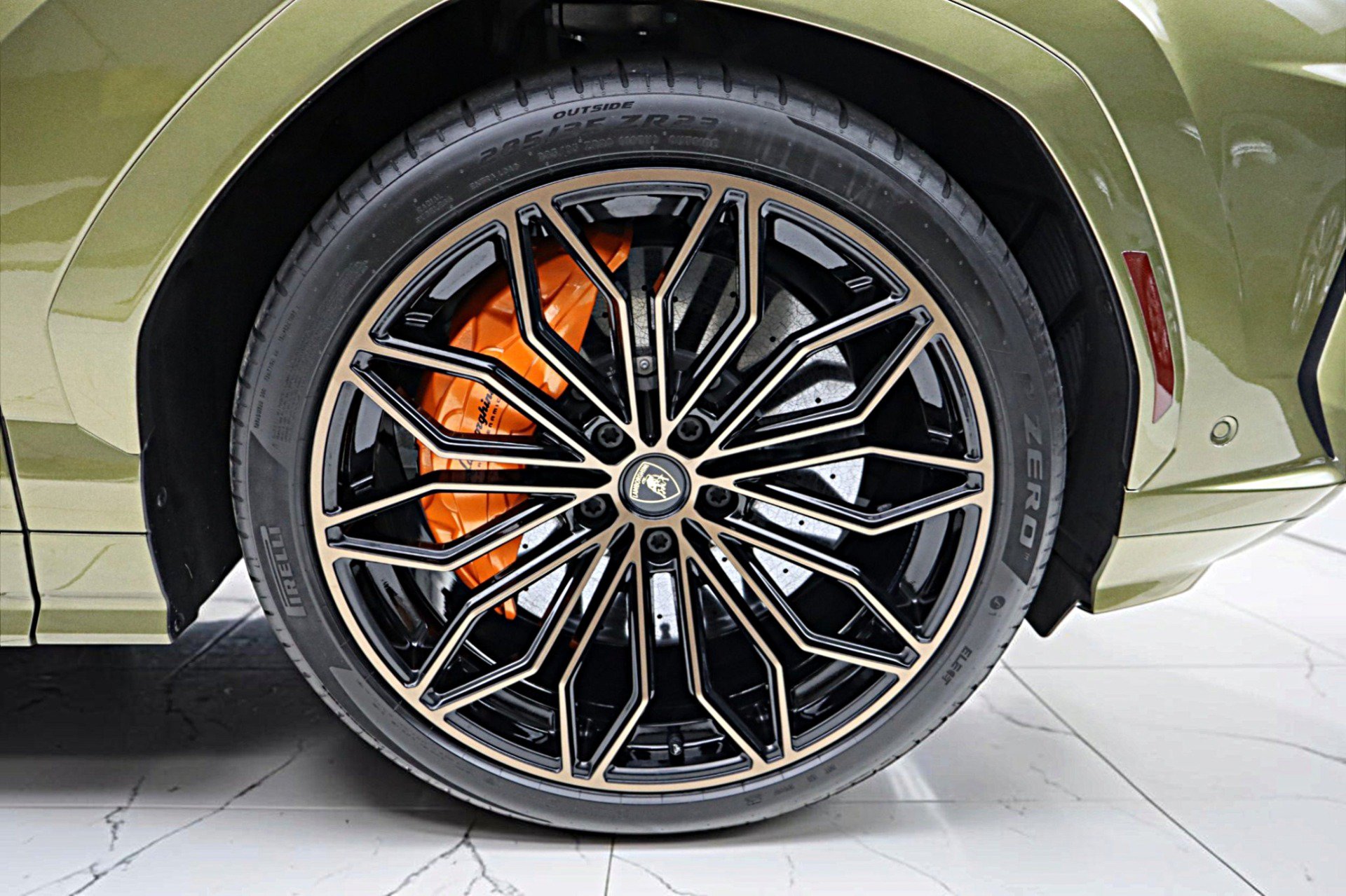 Used 2026 Lamborghini Urus SE AWD/4WD image 46