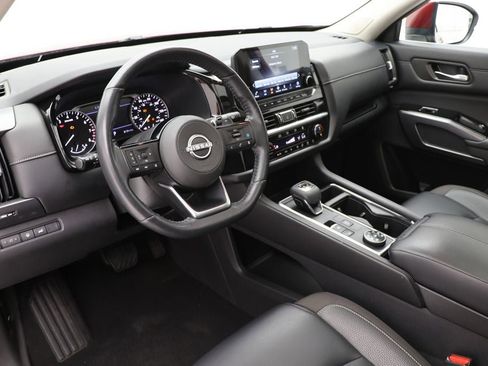 Used 2022 Nissan Pathfinder SL w/ SL Premium Package image 17