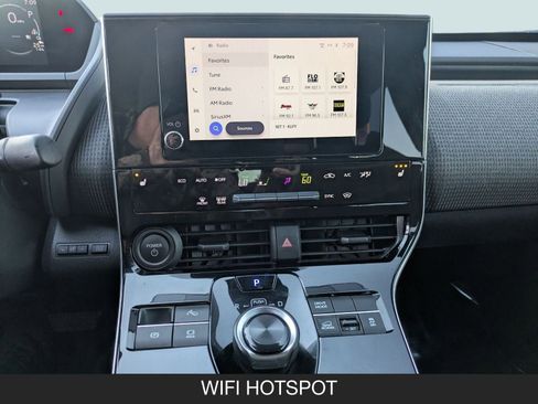 Used 2024 Subaru Solterra Premium image 17