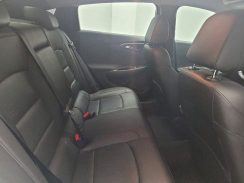 Used 2017 Chevrolet Malibu Premier FWD image 19