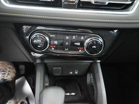 Used 2025 Chevrolet TrailBlazer ACTIV w/ Convenience Package AWD/4WD image 9