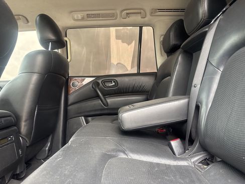 Used 2020 Nissan Armada SL w/ Premium Package image 36