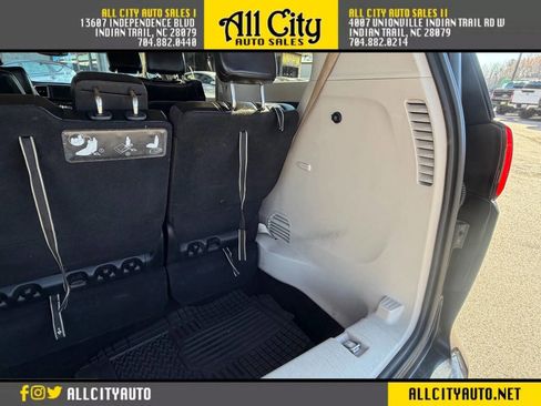 Used 2020 Chrysler Voyager Lxi image 33