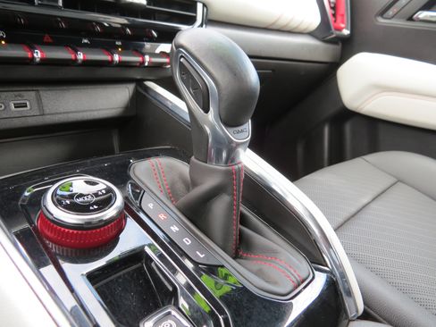 Used 2023 GMC Canyon AT4X image 35