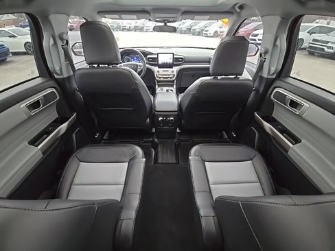 Used 2023 Ford Explorer XLT w/ Equipment Group 202A image 24