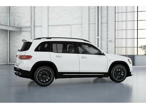 New 2026 Mercedes-Benz GLB 35 AMG 4MATIC image 19