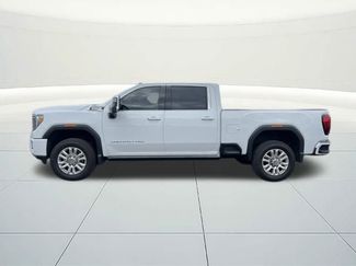 Used 2022 GMC Sierra 3500 Denali video 2