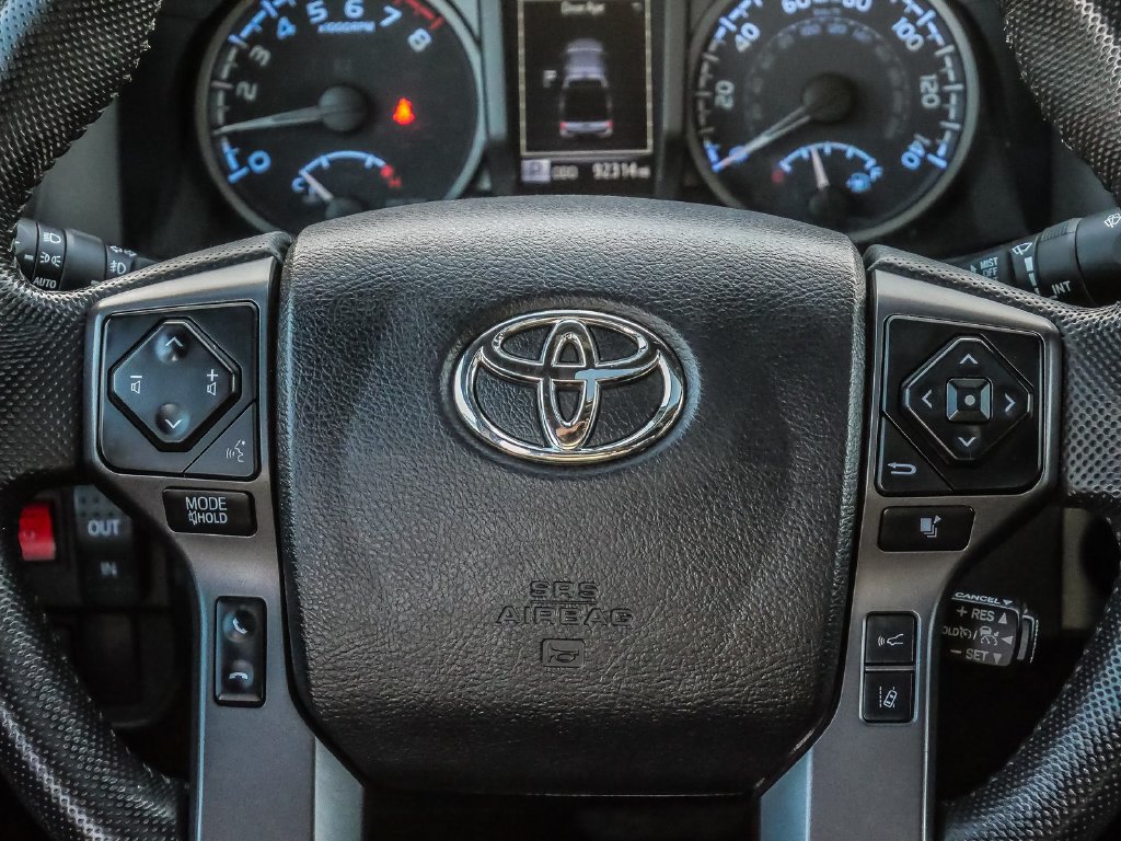 Used 2022 Toyota Tacoma TRD Pro AWD/4WD image 32