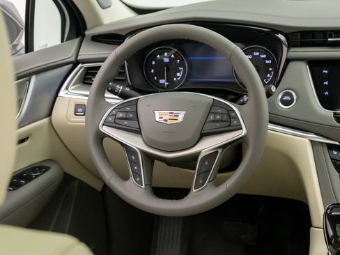 New 2026 Cadillac XT5 Premium Luxury w/ LPO, Floor Liner Package AWD/4WD image 12