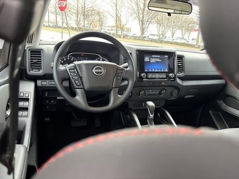 Used 2024 Nissan Frontier S w/ Technology Package image 18