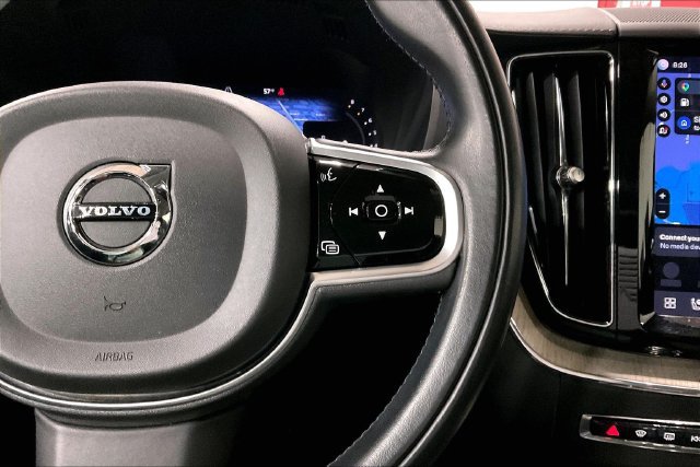 Certified 2022 Volvo XC60 B6 Inscription w/ Climate Package AWD/4WD image 22