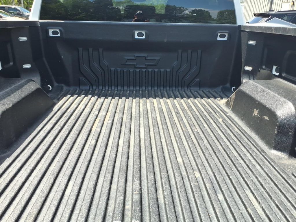 Certified 2023 Chevrolet Silverado 1500 RST AWD/4WD image 10