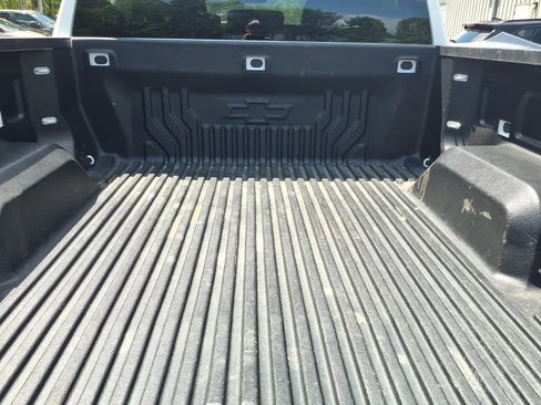 Used 2023 Chevrolet Silverado 1500 RST AWD/4WD image 10