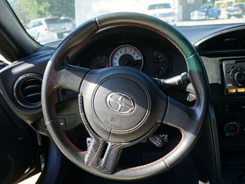 Used 2013 Scion FR-S image 6