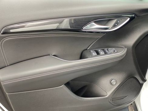 Used 2023 Buick Envision Preferred AWD/4WD image 17