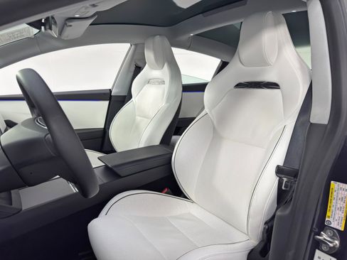 Used 2024 Tesla Model 3 Performance image 39