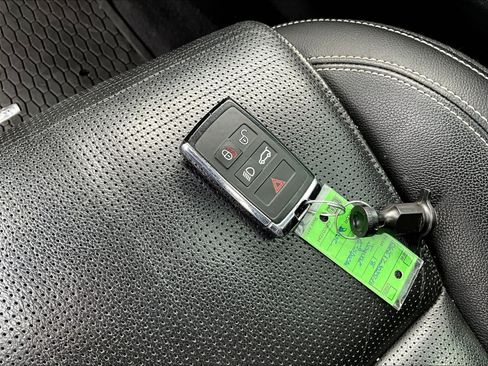 Used 2018 Jaguar E-PACE R-Dynamic S AWD/4WD image 35