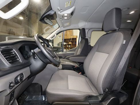 Used 2023 Ford Transit 350 XLT image 20