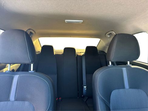 Used 2025 Nissan Sentra SV FWD image 15