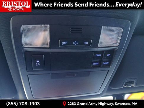 Used 2016 Toyota Tacoma Limited w/ Towing Package image 28