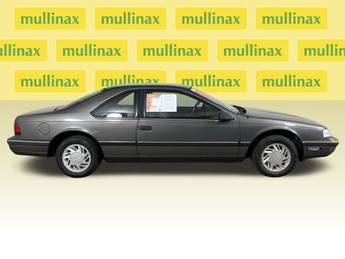 Used 1989 Ford Thunderbird LX image 2