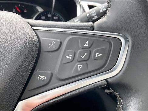 Used 2024 Chevrolet Equinox LT image 20