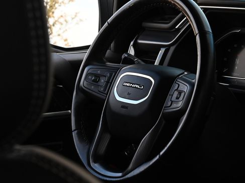 Used 2022 GMC Sierra 1500 Denali Ultimate image 22