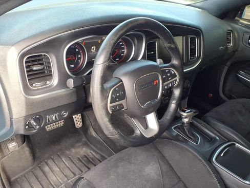 Used 2015 Dodge Charger R/T Scat Pack w/ Technology Group RWD image 23