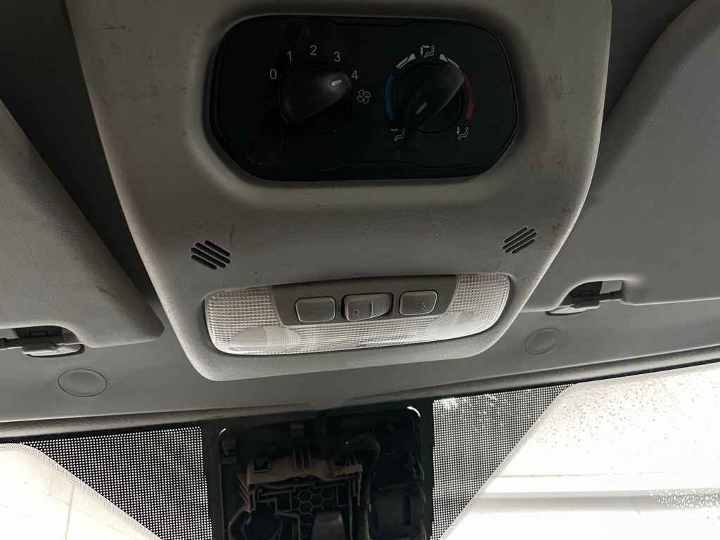 Used 2018 Ford Transit 350 XL RWD image 33