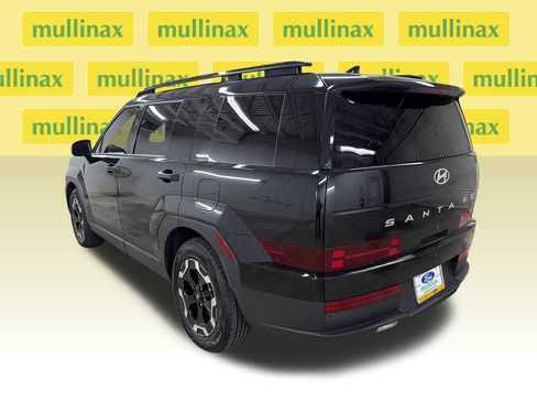 Used 2024 Hyundai Santa Fe SEL FWD image 10