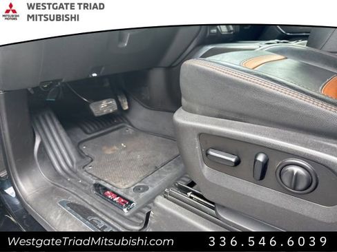 Used 2021 GMC Sierra 2500 AT4 image 18