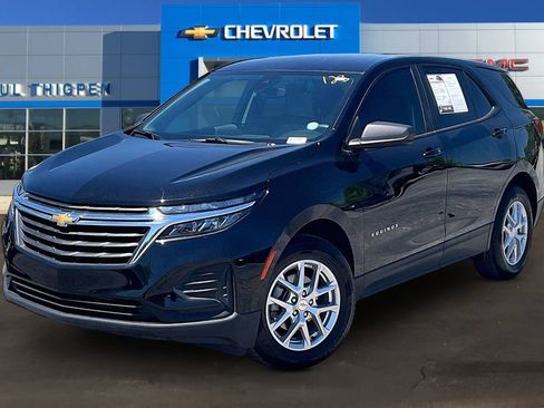Used 2022 Chevrolet Equinox LS AWD/4WD image 3