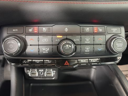 Used 2024 Dodge Durango GT AWD/4WD image 24