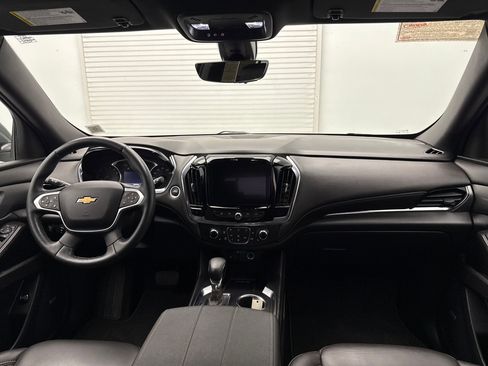 Used 2023 Chevrolet Traverse LT w/ LT Premium Package image 15