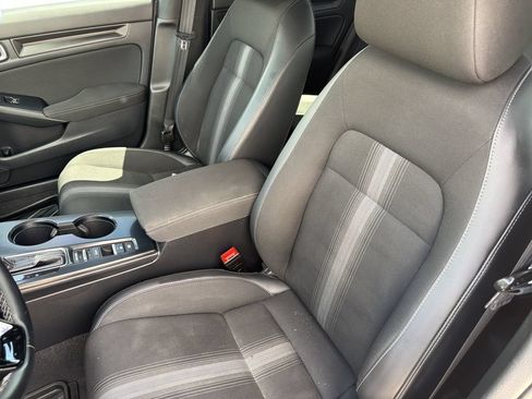 Used 2023 Honda Civic Sport image 19