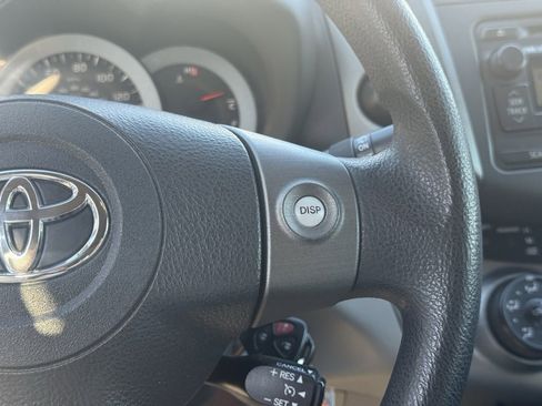 Used 2012 Toyota RAV4 4WD V6 image 15