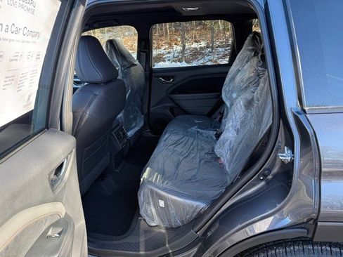 New 2025 Subaru Forester Touring image 5