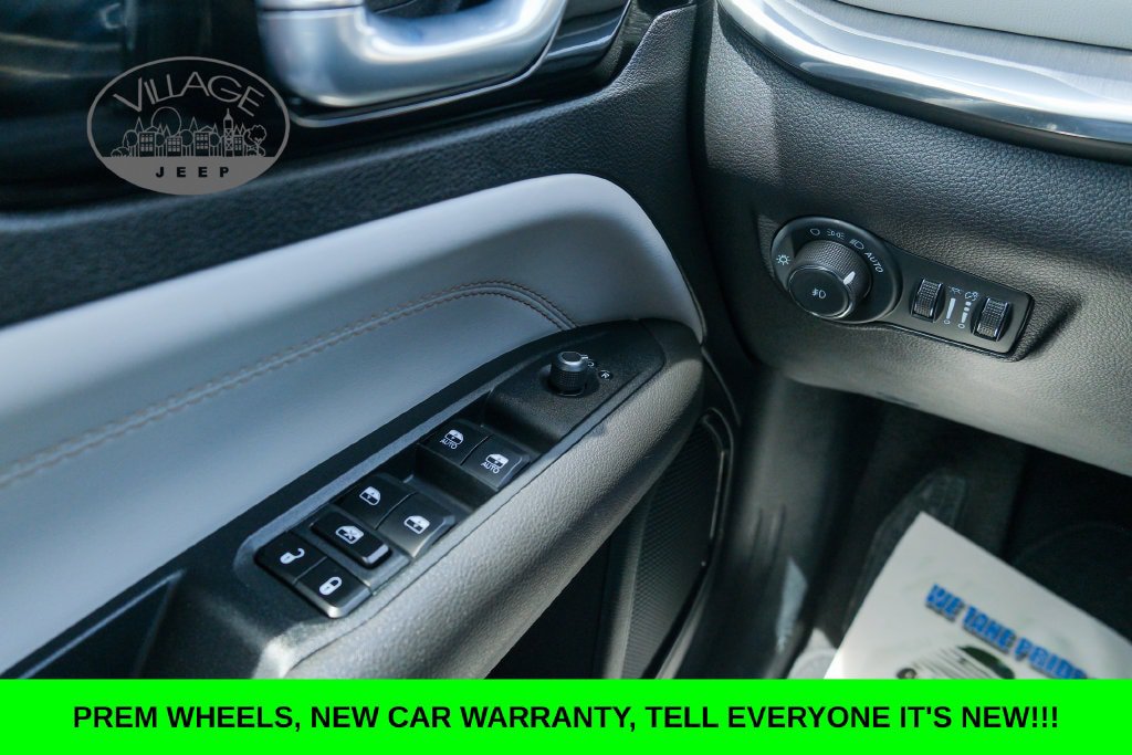 Used 2024 Jeep Compass Limited AWD/4WD image 17