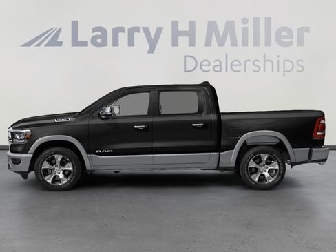 Used 2019 RAM 1500 Laramie w/ Sport Appearance Package AWD/4WD image 5