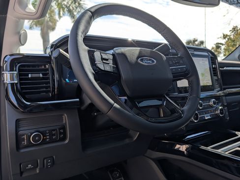 Used 2026 Ford F250 Lariat w/ Black Appearance Package image 35